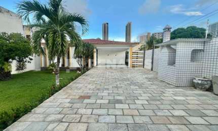 Casa em Candelária proximo ao Natal Shopping e UFRN para locação.