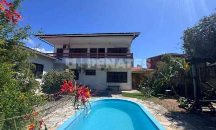 Casa ampla com Piscina e Terreno de 810m² em Ponta Negra – Natal/RN