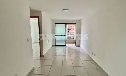 Apartamento no parque cidade jardim com 2 quartos sendo 1 suíte com 1 vaga de garagem.