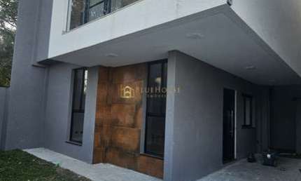 Casa em condomínio fechado com 3 quartos à venda na Travessa Ferreira, Uberaba, Curitiba por R$ 829.000
