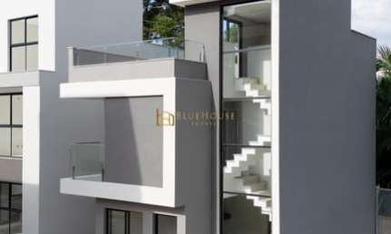 Casa com 3 quartos à venda na Rua Jaboticabas, Uberaba, Curitiba, 102 m2 por R$ 739.000