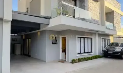 Casa em condomínio fechado com 4 quartos à venda na Rua Cristiano Strobel, Xaxim, Curitiba, 147 m2 por R$ 1.400.000