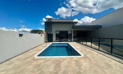 Casa 3 Dormitórios, sendo 1 Suíte Disponível para venda, localizada Loteamento Serras de Atibaia, Atibaia, SP.