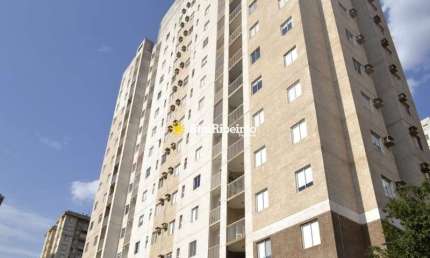 Apartamento a venda no Edifício Liber. Bairro República.