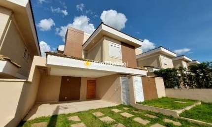 Sobrado a venda no Condomínio Reserva Domaine. Bairro Vila do Golf.
