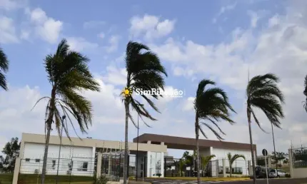 Sobrado a venda no condomínio Terras de Florença. Bairro Vila do Golf.