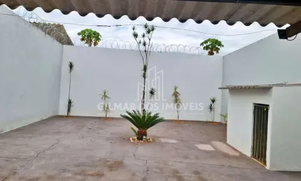 Casa com 2 quartos à venda no Shopping Park, Uberlândia 
