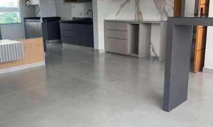 Apartamento à venda 3 quartos, sendo 1 Suíte com ar e sacada, Bairro Tubalina