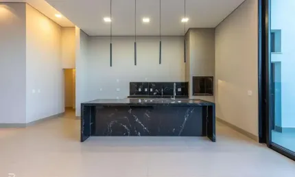 Casa em condomínio fechado com 4 quartos à venda no Jardim Sul, Uberlândia 