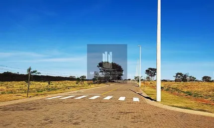 Terrenos à venda em Condomínio Fechado Alto Padrão, em Uberlândia