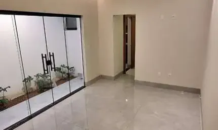 Casa com 3 quartos à venda no Jardim Botânico, Uberlândia 