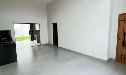 Casa com 3 quartos à venda no Jardim Holanda, Uberlândia 