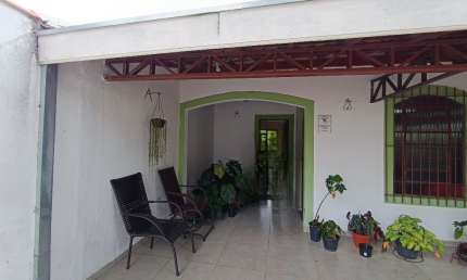 Casa Térrea - 3 Dorm. Jd. Satélite - São José dos Campos