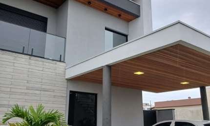 Lindo Sobrado - 4 dorm - Cond. Aruanã - São José dos Campos