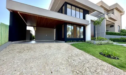 Casa térrea com até 4 suítes à venda na vila do golf