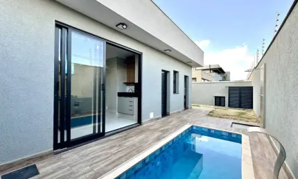 Casa térrea com 03 suítes, 05 banheiros, completa em armários à venda no portal da mata