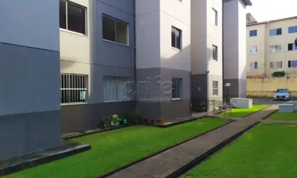 Apartamento com 2 quartos à venda na Via Paisagistica, 6, Itaperi, Fortaleza por R$ 140.000