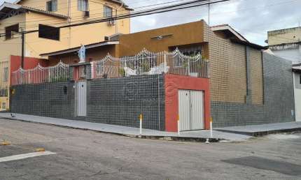 Casa com 3 quartos à venda na Coronel Solon, 91, Fátima, Fortaleza por R$ 420.000