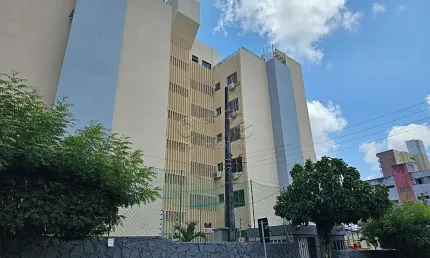Apartamento com 3 quartos à venda na Rua Barão de Aracati, 2499, Joaquim Távora, Fortaleza por R$ 400.000