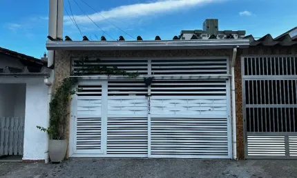 Casa com 2 quartos à venda na Rua Guaianazes, 397, Tupi, Praia Grande