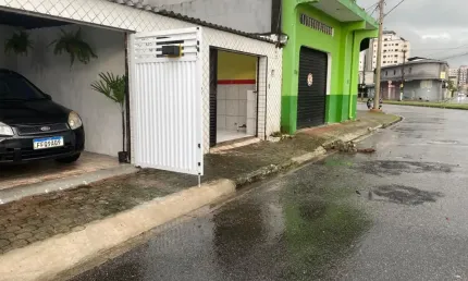 Casa com 2 quartos à venda na Rua São Vicente, 173, Boqueirão, Praia Grande