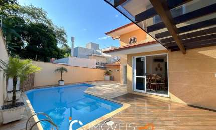 Casa com 3 dormitórios à venda, 294 m² por R$ 1.889.000,00 - Velha - Blumenau/SC