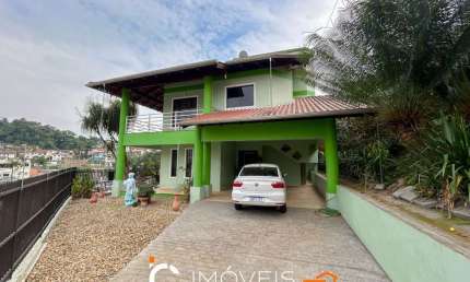 Casa com 3 dormitórios à venda, 184 m² por R$ 880.000 - Escola Agrícola - Blumenau/SC