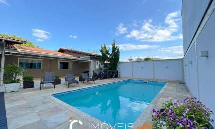 Casa com 4 dormitórios sendo 1 suíte à venda, 280 m² por R$ 985.000 - Belchior Alto - Gaspar/SC
