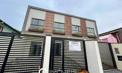 Sobrado com 2 dormitórios à venda, 90 m² por R$ 404.000,00 - Água Verde - Blumenau/SC