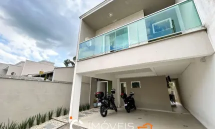 Sobrado com 3 dormitórios à venda, 173 m² por R$ 680.000,00 - Passo Manso - Blumenau/SC