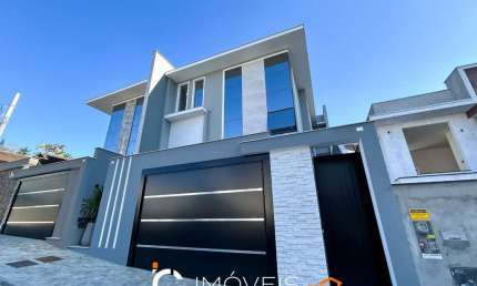 Sobrado com 3 dormitórios à venda, 299 m² por R$ 2.800.000,00 - Vila Nova - Blumenau/SC
