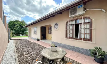 Casa com 3 dormitórios sendo 1 suíte à venda, 126 m² por R$ 690.000 - Fortaleza - Blumenau/SC