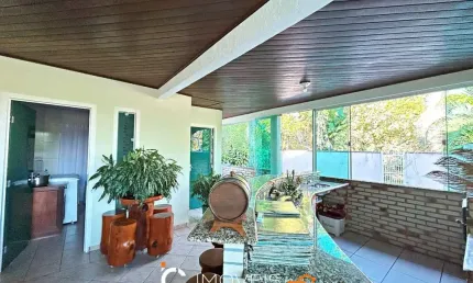 Casa com 3 dormitórios sendo 1 suíte à venda, 174 m² por r$ 659.000 - fortaleza - blumenau/sc