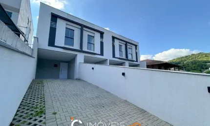 Sobrado com 2 suítes à venda, 85 m² por R$ 439.000 - Fortaleza - Blumenau/SC