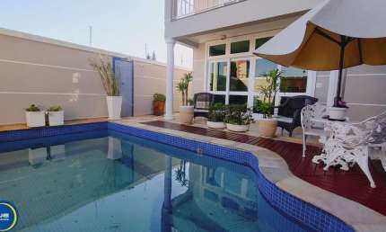 SOBRADO COM 4 SUÍTES EDICULA E PISCINA - SOLAR DO ITAMARACA INDAIATUBA