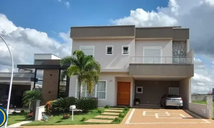 Casa de alto padrão em condomínio no Jardim Residencial Dona Lucilla, Indaiatuba-SP: 3 quartos, 3 suítes, 3 salas, 5 banheiros, 4 vagas, 272,50 m²!