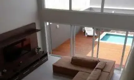 Casa de alto padrão em condomínio no Jardim Residencial Terra Nobre, Indaiatuba-SP: 3 quartos, 3 suítes, 2 salas, 5 banheiros, 4 vagas, 194m²!