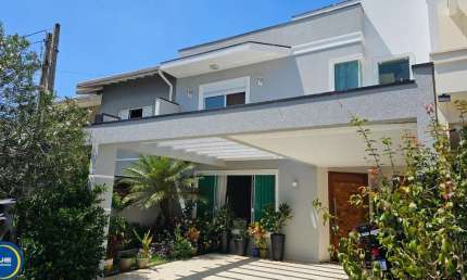 Casa Térrea com 3 Suítes, Área Gourmet e Planejados no Villaggio di Itaici - Indaiatuba/SP