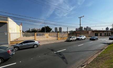 IMÓVEL COMERCIAL NA AVENIDA FRANCISCO DE PAULA LEITE