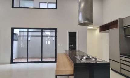 Casa de luxo em condomínio no Jardim Piemonte - 3 quartos, 3 suítes, 233,5m² - Indaiatuba-SP. Venha conferir!
