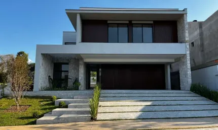 Casa em condomínio de luxo na villa dos pinheiros, indaiatuba-sp: 3 quartos, 3 suítes e 387,54m² de área. venha conferir!