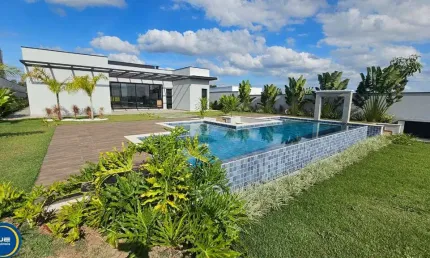 Casa em Condomínio de Luxo no Jardim Indaiatuba Golf: 4 Quartos, 4 Suítes, 3 Salas e 373,65 m² de Área!