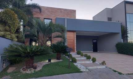 Imperdível oportunidade: Casa em condomínio, 3 quartos, 3 suítes, 2 salas, 4 banheiros, 4 vagas no Jardim Residencial Dona Lucilla, Indaiatuba-SP.