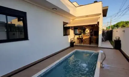 Imperdível oportunidade: casa em condomínio com 3 suítes e piscina em indaiatuba-sp no jardins do império! 4 vagas, 137 m².