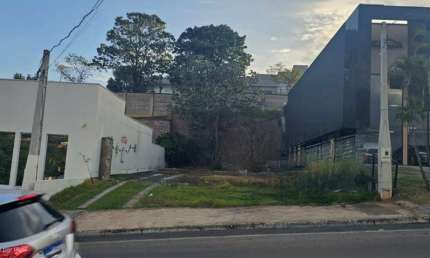 Terreno comercial na cidade de Indaiatuba com uma ótima localização.