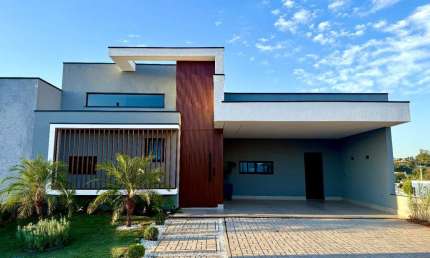 Luxuosa Casa em Condomínio à Venda em Indaiatuba-SP, Colinas de Indaiatuba - 3 Quartos, 3 Suítes, 2 Salas, 5 Banheiros, 4 Vagas, 178m².
