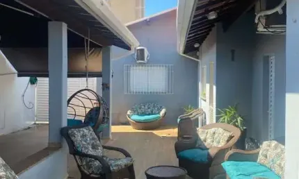 Casa à Venda no Centro de Indaiatuba/SP ? Ampla, Bem Localizada e com Área Gourmet
