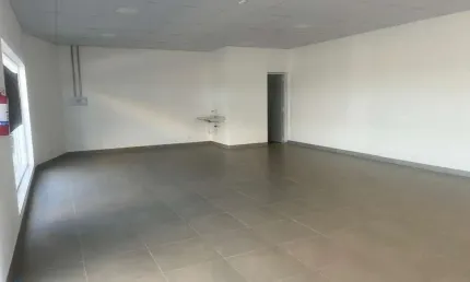 Sala comercial para locação em indaiatuba ? frente sp-75 | posto santorini