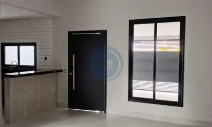Imperdível casa à venda em Indaiatuba-SP, no Jardim Residencial Nova Veneza: 3 quartos, 1 suite, 2 salas, 2 banheiros, 2 vagas, 120m²!