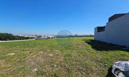 Terreno em Condomínio à Venda em Indaiatuba-SP: 300,00 m² no Jardim Residencial Dona Maria Candida